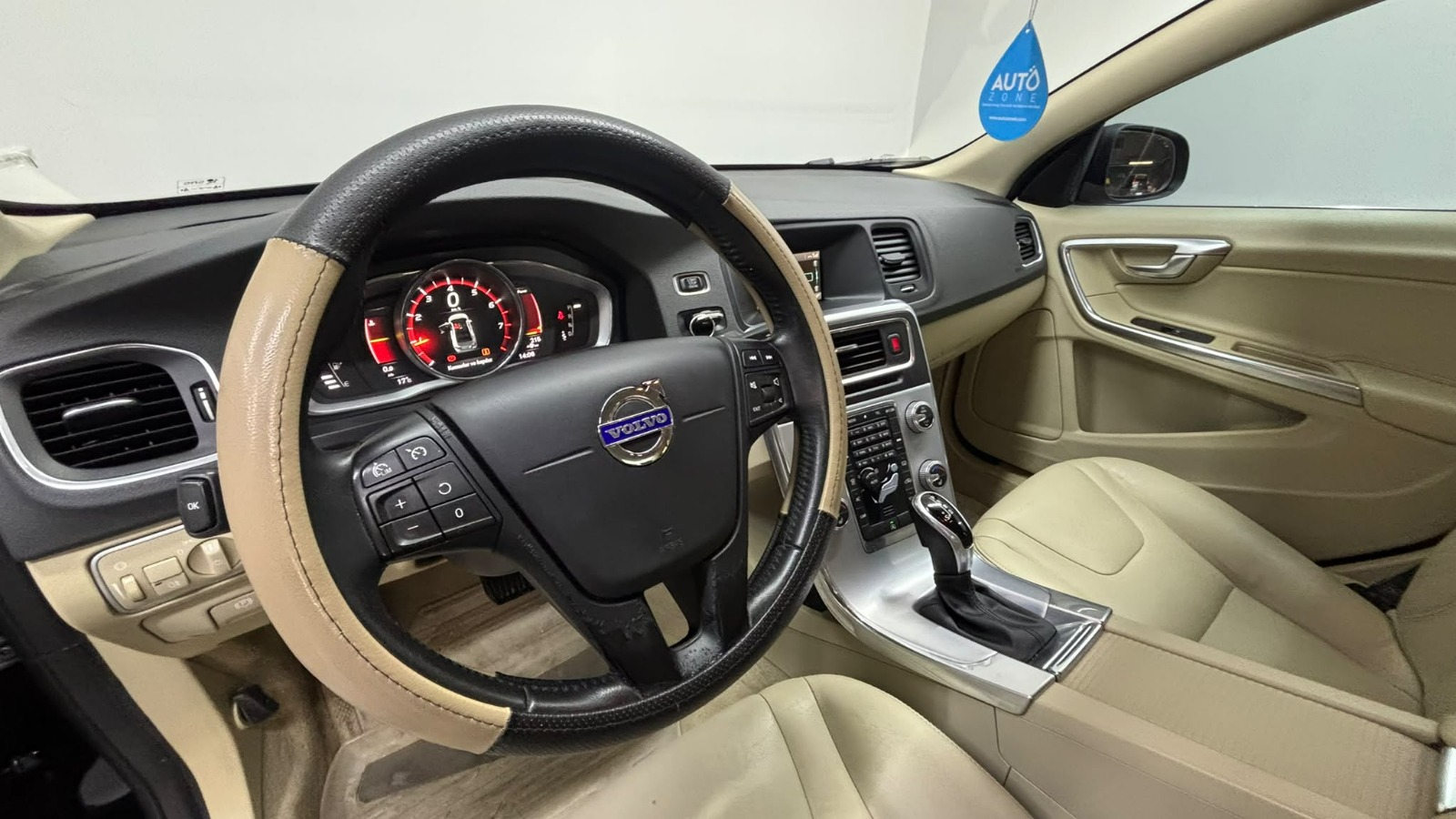 VOLVO S60 16